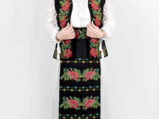 Costum Traditional Vesta si 2 Fote brodate Cerasela